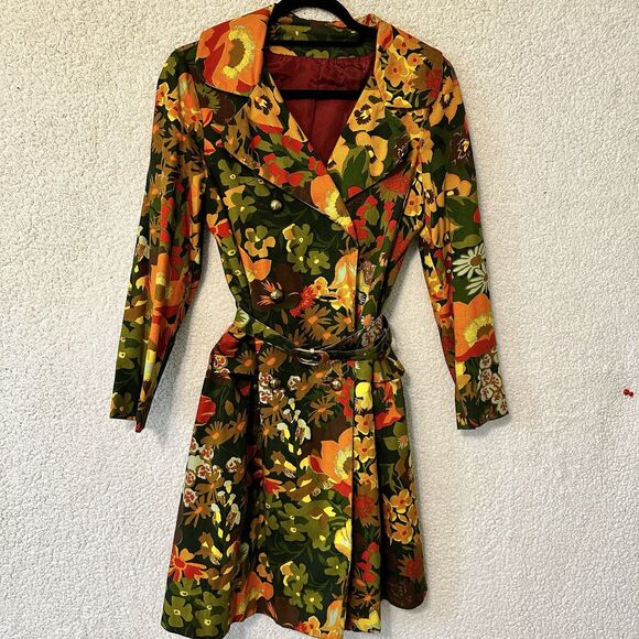 Travel Coat Travelcoats by Naman in a Flower Power Hippie Nylon 1970s Fashion - Picture 8 of 16